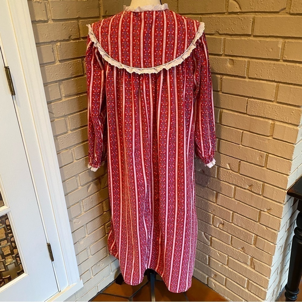 Lanz of Salzburg Red Floral Heart Print Flannel Nightgown Long Medium M Womens - Picture 6 of 10